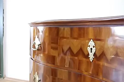 Baroque Commode — image 2