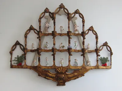 Roccoco Style Porcelain Display — image 25