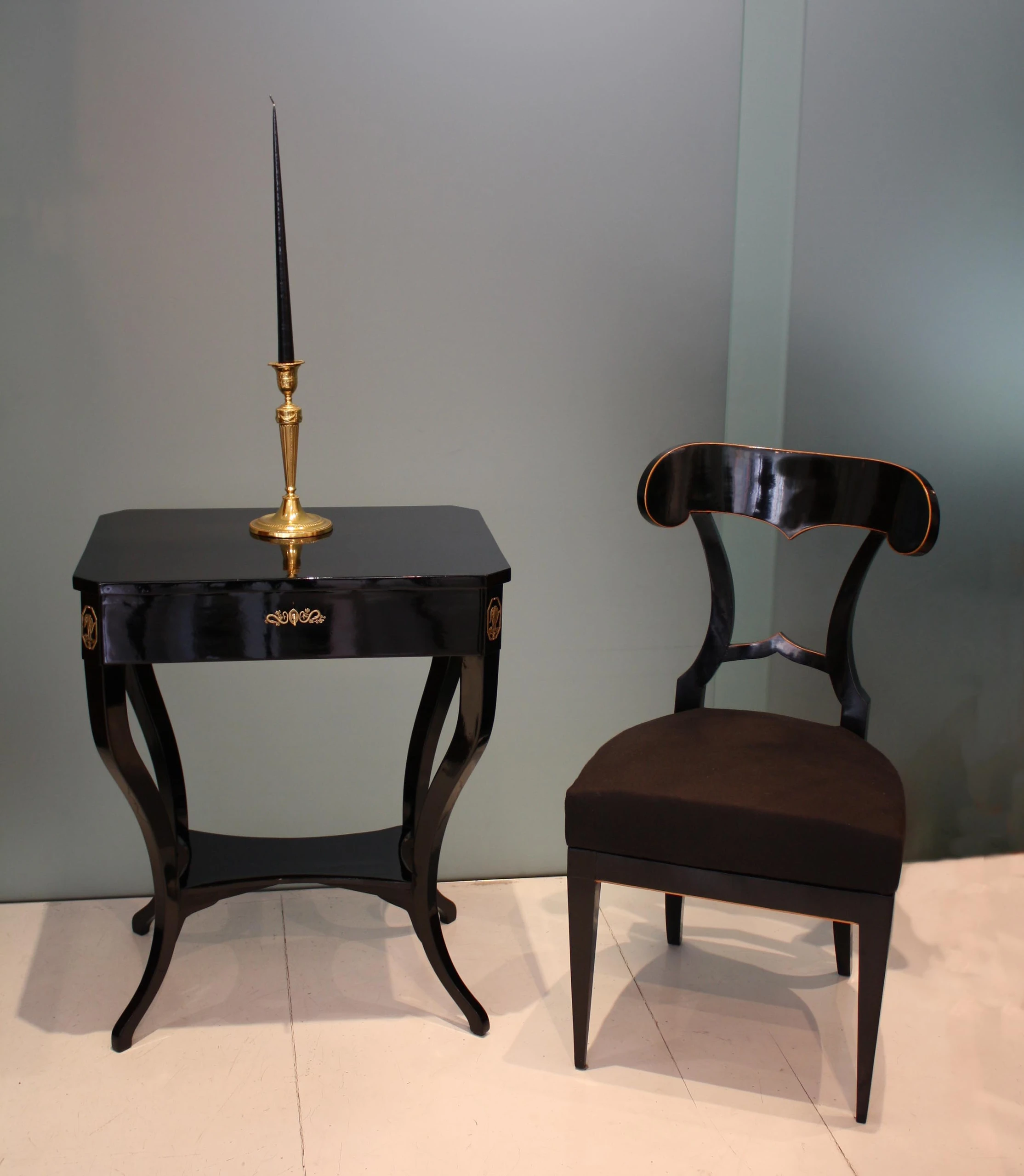 Fine Biedermeier Side Table