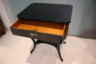 Fine Biedermeier Side Table — image 11