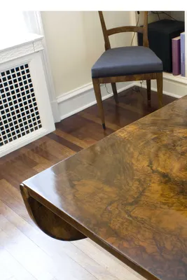 Biedermeier Extendible Table — image 9