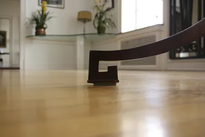 Empire Table — image 7
