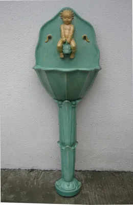 Löffler Fountain — image 15