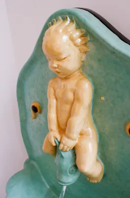 Löffler Fountain — image 3