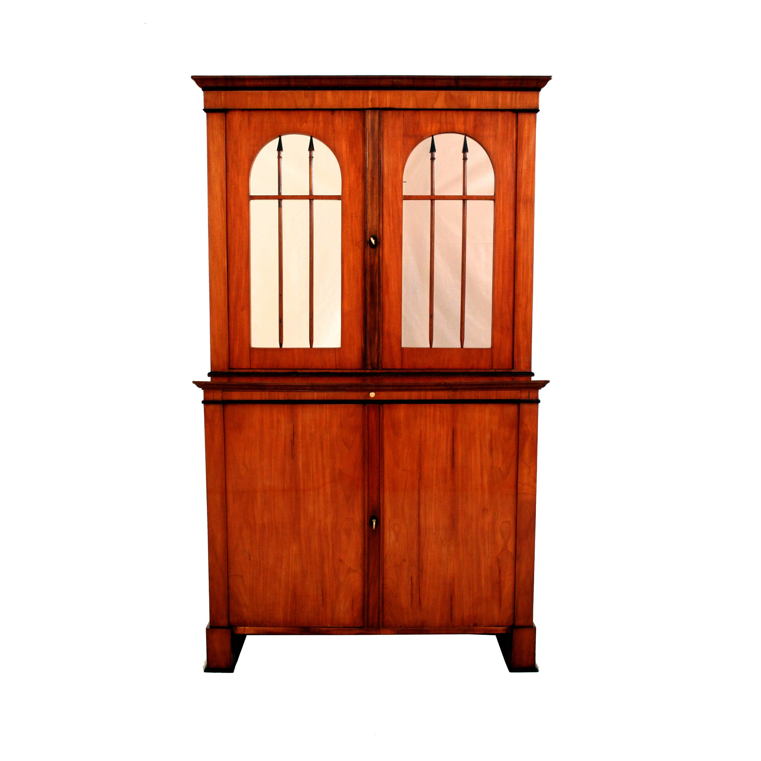 Cherry Cabinet a Deux Corps