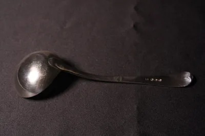 Pair English silver sauce ladles — image 28