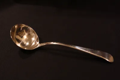 Pair English silver sauce ladles — image 7