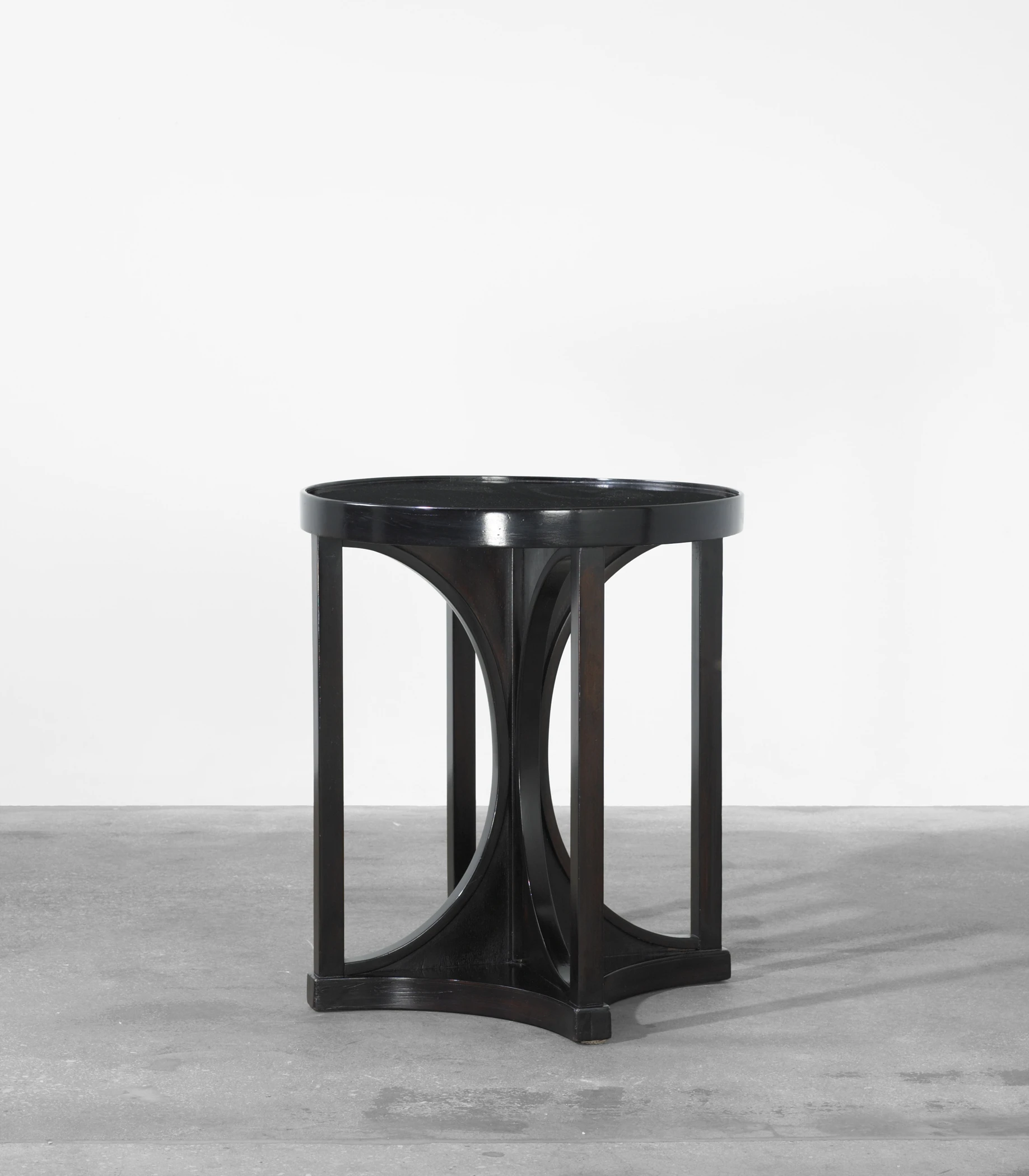 Josef Hoffmann Round Table