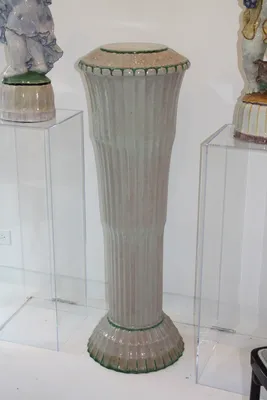 Prutscher Column — image 30